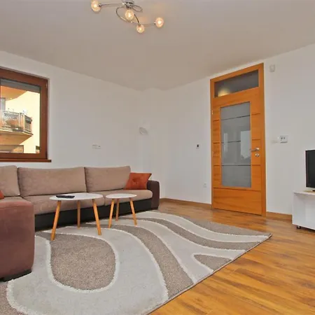 Imas Three Bedrooms Apartament