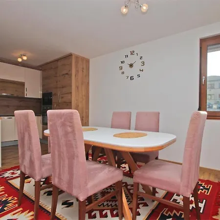 Imas Three Bedrooms Apartament
